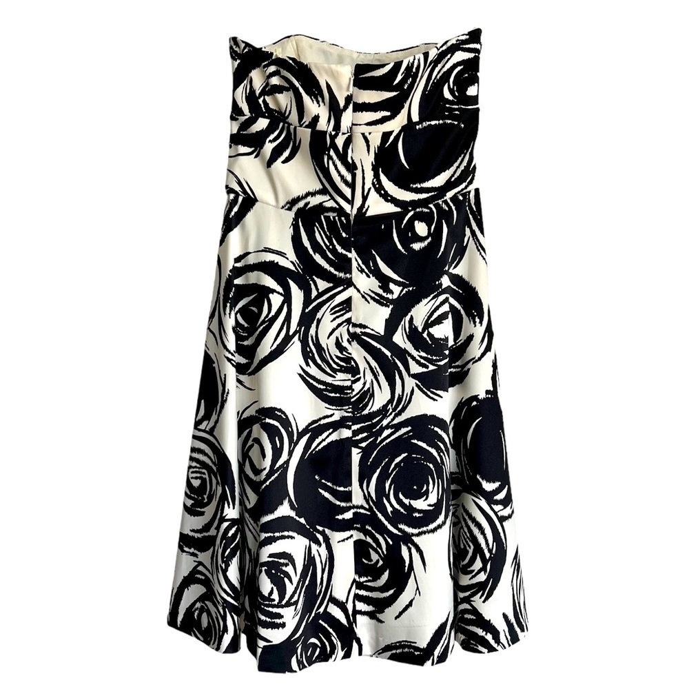 White House Black Market Fit and Flare Strapless Cocktail Party Dress Size 0 - Picture 6 of 8